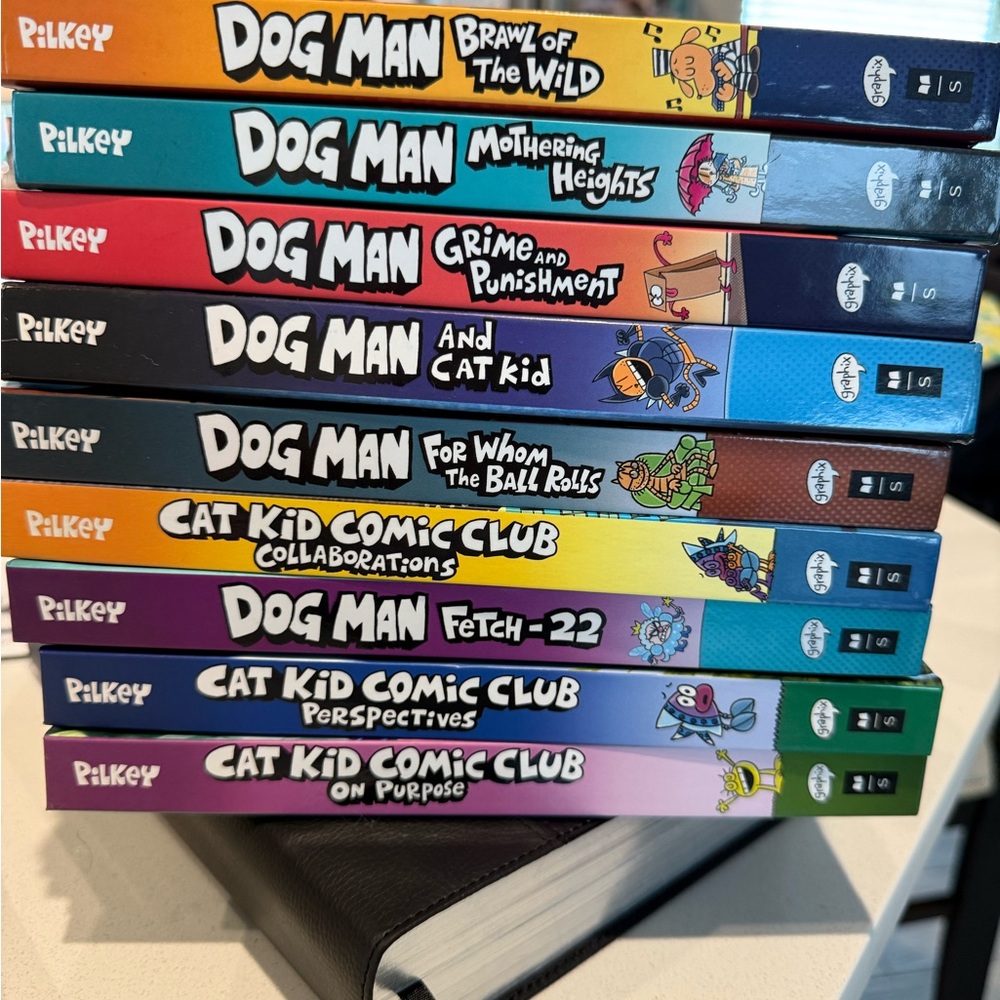 Dog Man and Cat Kid Comic Club Book Set
